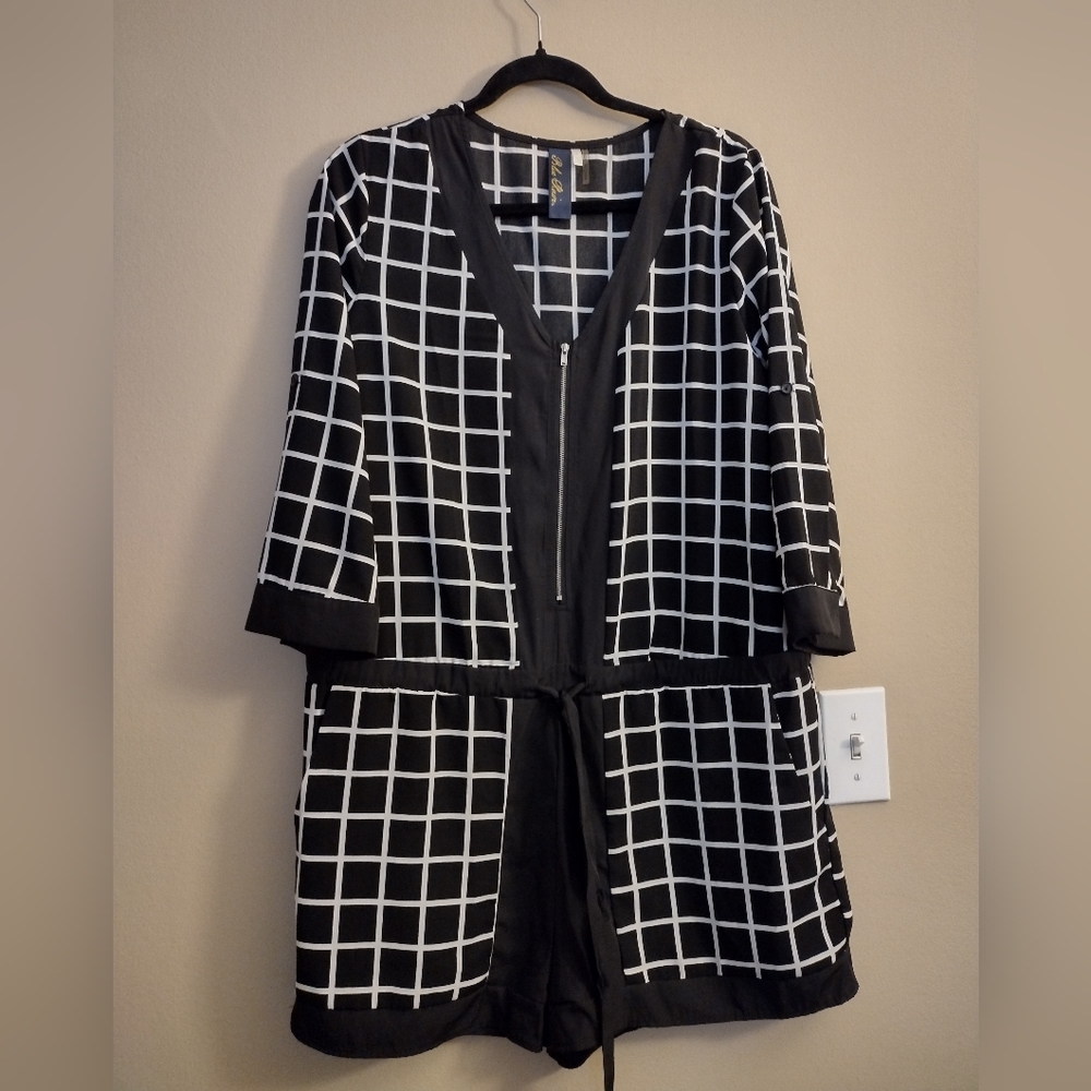 Blue Rain Black and White Checkered zip up short romper - Size L